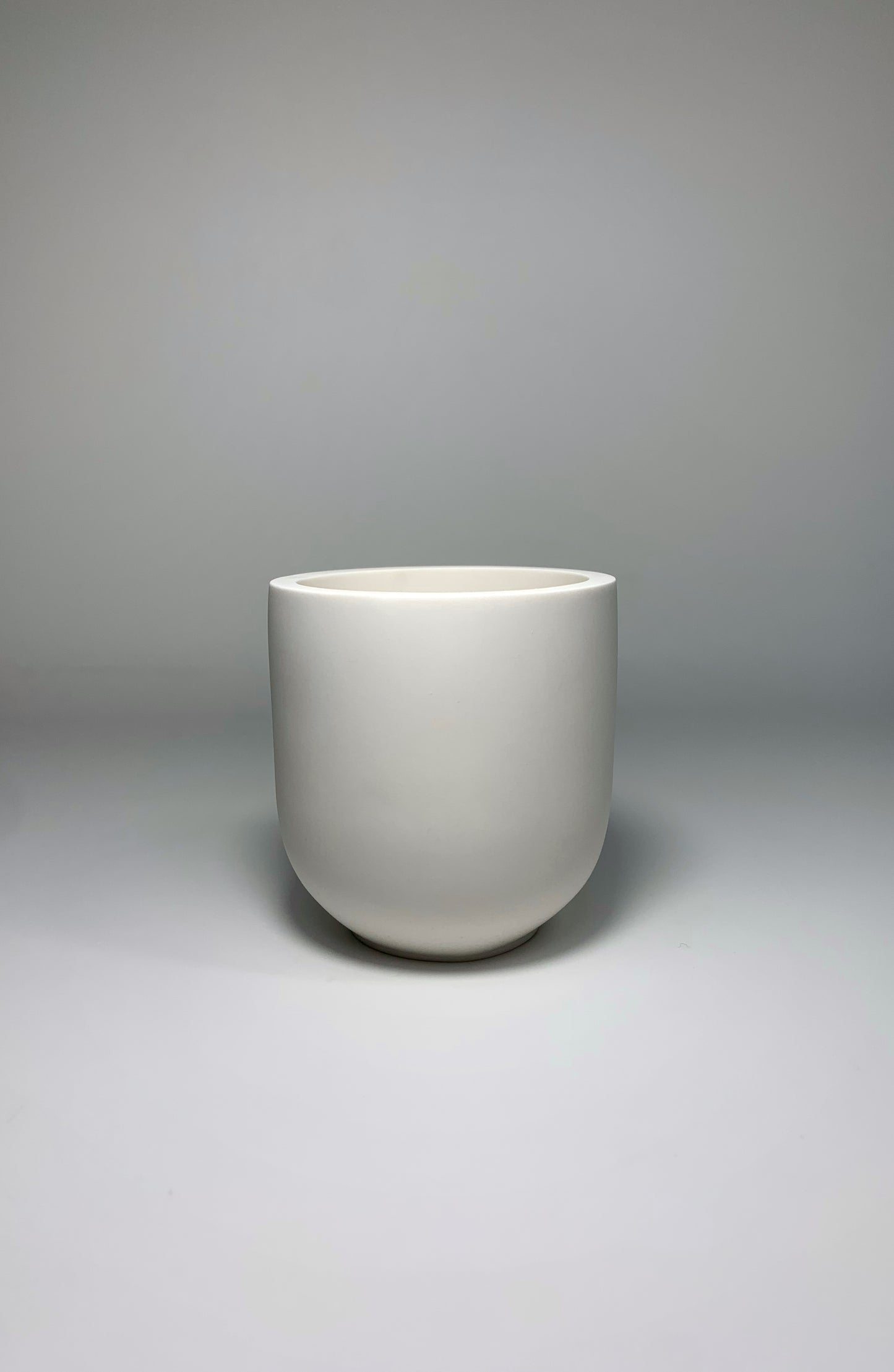 Pot à pinceaux lisse