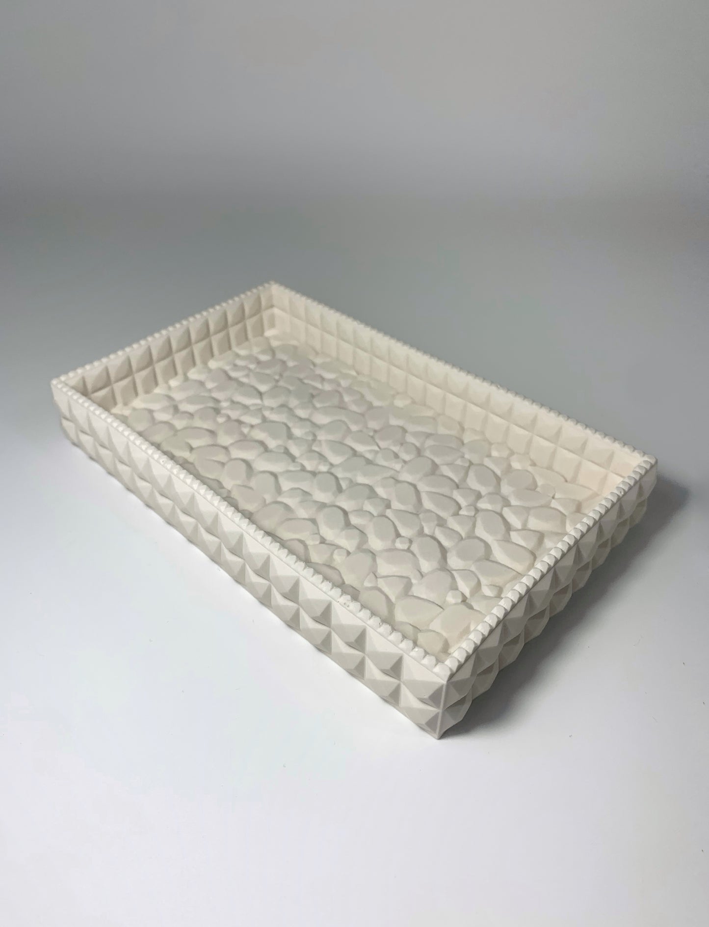 Plateau rectangulaire « pebble grid »